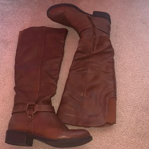 Brown calf boots, zipper on side